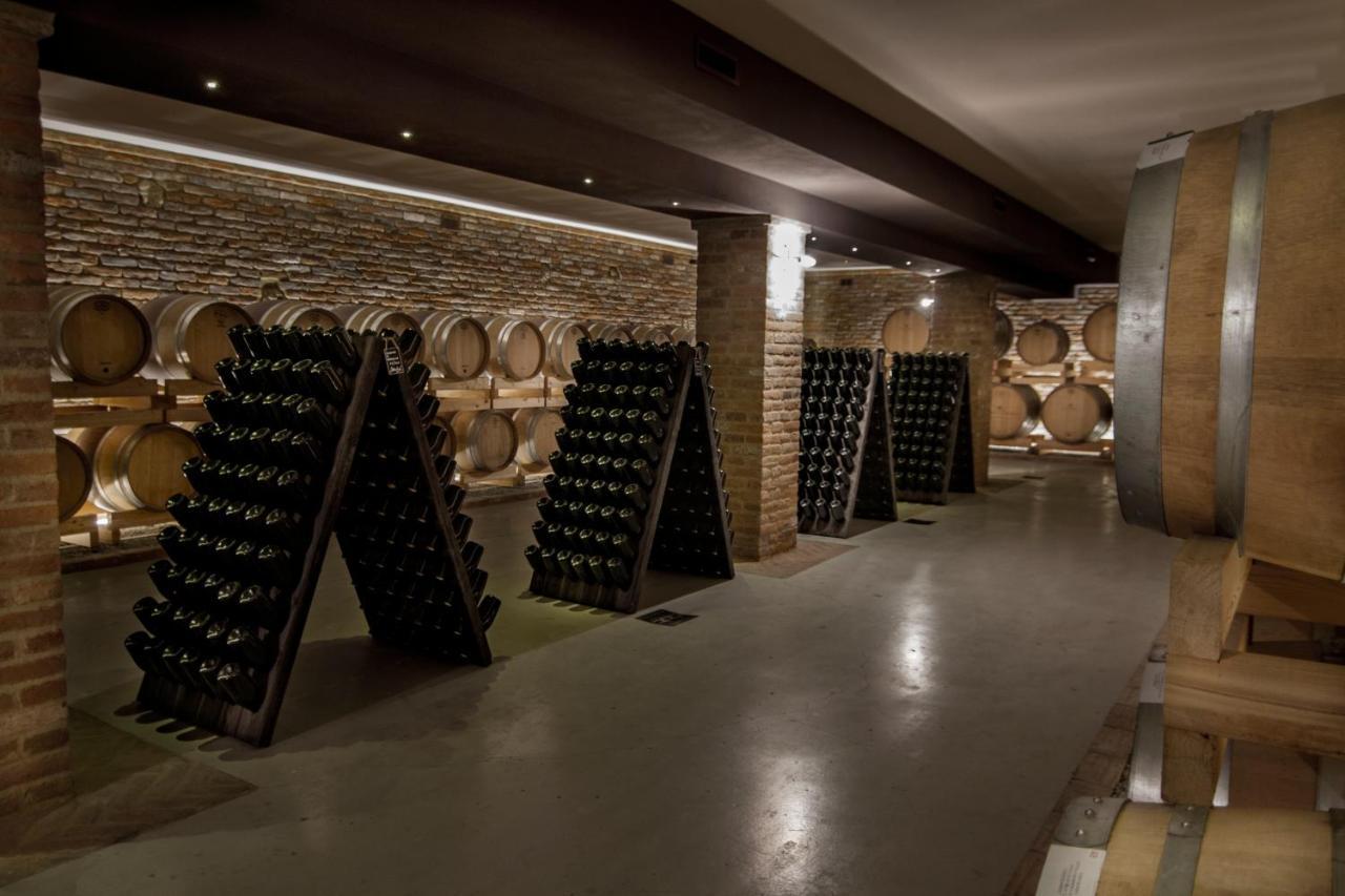 Montalbera Wine Suites Montemagno  Kültér fotó