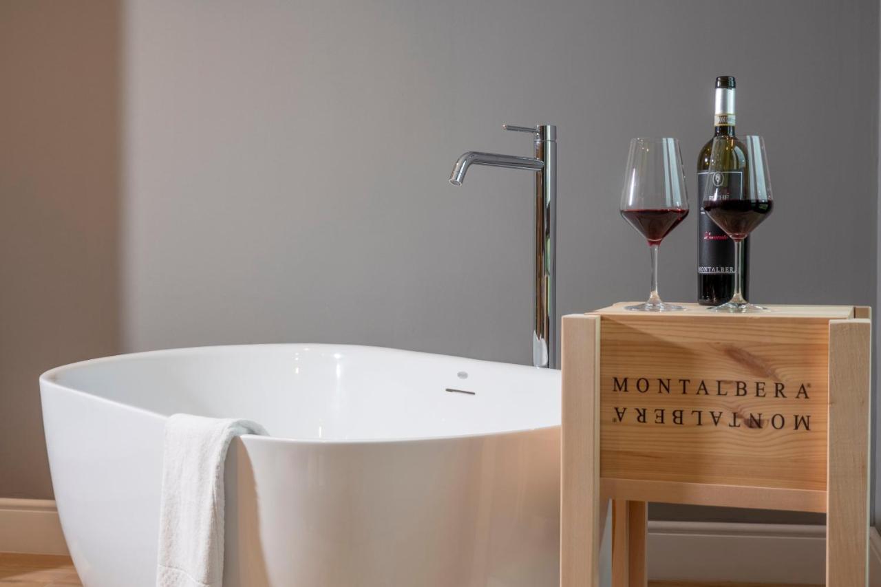 Montalbera Wine Suites Montemagno  Kültér fotó